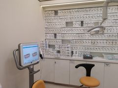 -维乐口腔(美维云门诊陆家嘴店)