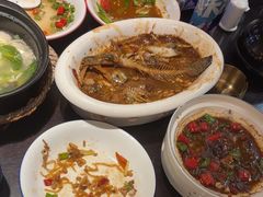 -临街徽菜馆·正宗黄山味