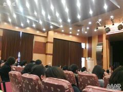 -上海市黄浦区教育学院附属中山学校