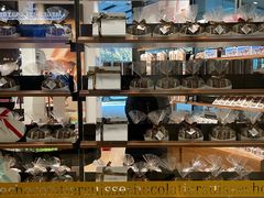 -Laderach 莱德拉(上海环贸iapm店)