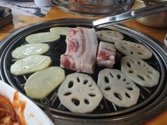 -唯成•韩国炭火烤肉 유성고기