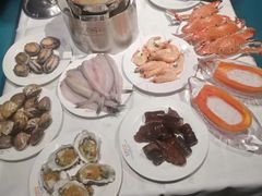 -领鲜活海鲜榴莲自助火锅(东门店)