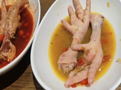金汤酸辣鸡爪-二孃鸡爪爪(东风路总店)
