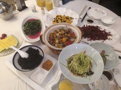 -蜜桃餐厅·伴山(湖滨商业街店)