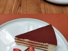 -Golden Lily河内巴黎法越料理餐厅(建国西路店)