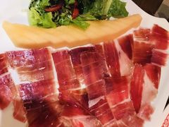 西班牙伊比利亚火腿配风干肠-Mezomd曼索蒂西班牙餐厅(广粤店)