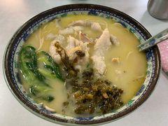 招牌黄鱼面-明呈黄鱼面馆(斜土路店)