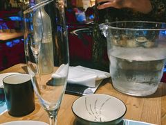 -临界音乐酒馆·小龙虾·江湖菜(华熙LIVE·鱼洞店)