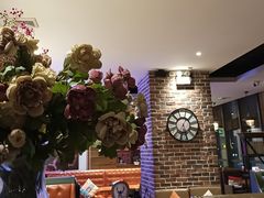 -豪客嘉族·麦尼顿西餐厅(乐福天下店)