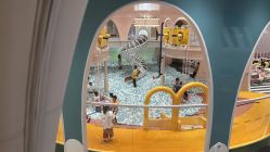 -奈尔宝家庭中心·亲子餐厅(鄞州万达店)