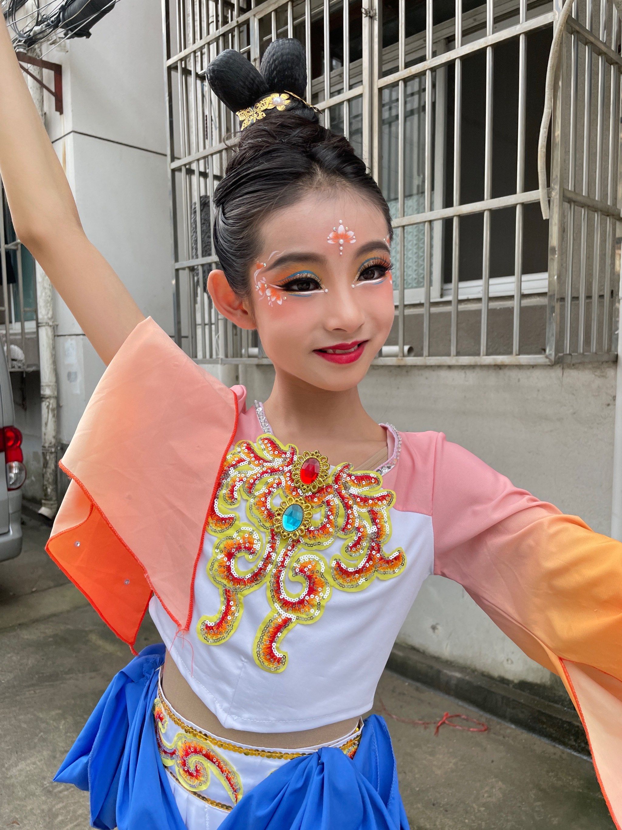 儿童舞台妆#舞台妆#古典舞
「#舞台妆」「韶华美甲美睫汉服体验」