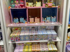 -泡泡玛特POPMART(国金街店)