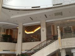 -盛泰恐龙谷温泉