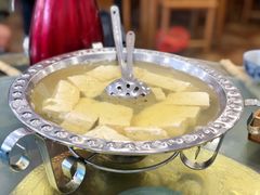 -石磨豆花家常菜·牦牛排土火锅
