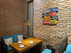 -苹果树下艺术餐厅(宋庄店)