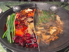 -五里关火锅(上海鑫耀·光环Live店)