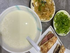 -高玛纳驴肉火烧(一世界店)