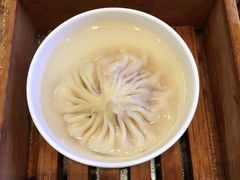 蟹黄灌汤包-日日鲜茶餐厅(小公园店)