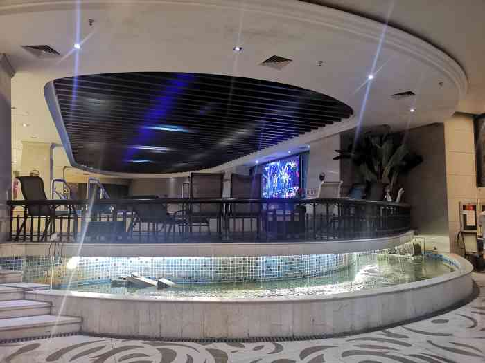 水景云天国际水会酒店-"团购以后强迫我们消费,太多隐形消费了,一.