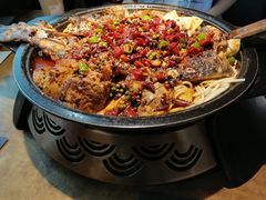 -吞鱼兽麻辣烤鱼(万达店)