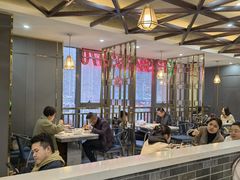 -凤凰路何眼镜香辣蟹(花果园店)