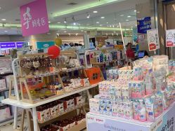 -孩子王童乐园(唐山万达广场店)