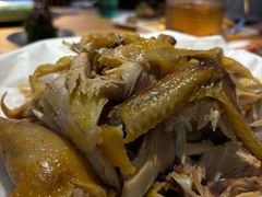 -头上红煨盐鸡·非遗院子餐厅