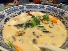 极品八宝鱼头皇-山外山菜馆(玉泉路店)