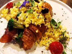 -HIGH FIVE哈福手工汉堡(桂林路店)