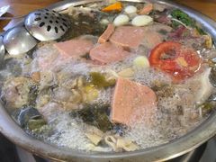 -泸州酸菜豆花火锅川师店
