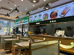 -伊麦佳兰州牛肉面清真美食店