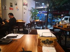 大堂-陈员外正宗夹江烧烤(广福路店)