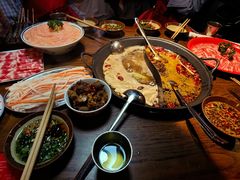 -萍姐火锅·公路夜市(武汉首店)