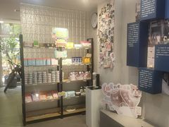 -伟伟宠物医院·CT影像中心·瑞派犬猫综合性门诊(汉口总院)