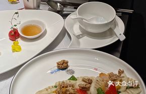 Bamboo Shoots Stir-Fried with Amber Almonds