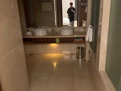 -上海浦东康桥绿地假日酒店