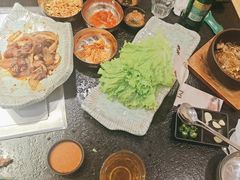 -臻牛烤肉