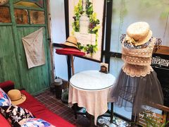 用餐区-古董花园(思南路42弄小区店)