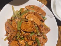-爱碗亭·鲜炒湖南菜(壹城中心店)