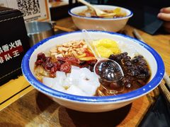 -牛小嫩串串火锅(老国贸总店)