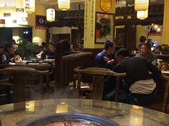 -老房老舍重庆火锅(假日城市店)