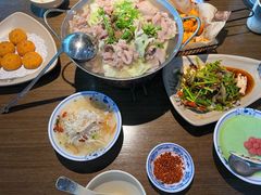 -肖四女乐山跷脚牛肉(南汇大学城生活广场店)
