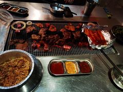 -马路牙子烧烤音乐酒馆(望京店)