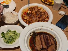 -渝信川菜 · 川味家常菜(财富购物中心店)