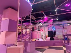 -卡通尼乐园(绿地缤纷城店)