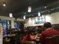 大堂-肖肖酸萝卜鱼火锅(总店)