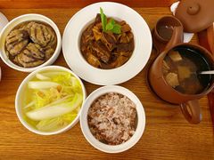-雪梅月子中心(华侨城店)