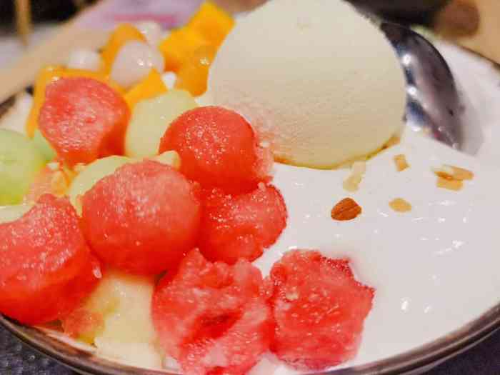 鲜芋仙(天河万科店)-"首先还是要表示很难过96冲着草莓91冰沙.