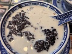 -广信牛奶甜品世家(台东店)