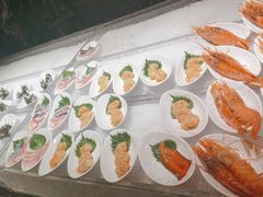 -雍容荟帝王蟹活龙虾展台自助(IFS黑金店)
